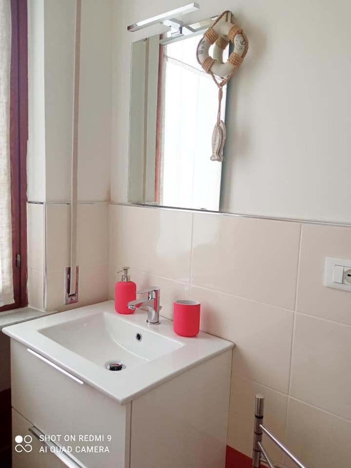 Nonna Pella Appartamenti - Corbezzolo Pietra Ligure Quarto foto